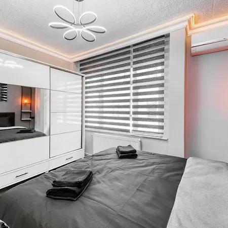 Nil Denis Palace Apart Otel *